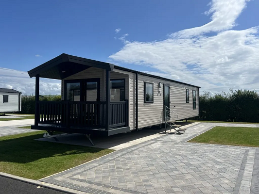 Luxury Riverside Lodges UK